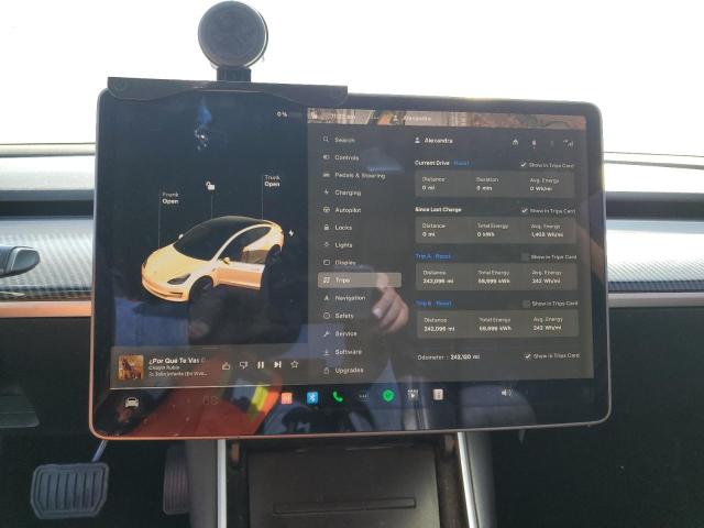 Photo 9 from auction – 2018 TESLA MODEL 3 with VIN 5YJ3E1EA1JF057199