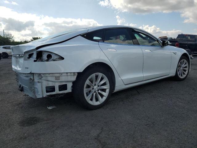Photo 3 from auction – 2016 TESLA MODEL S with VIN 5YJSA1E27GF160734