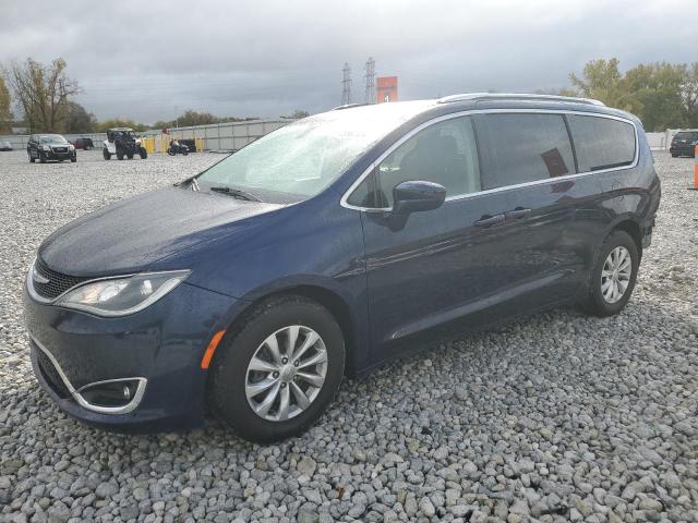 CHRYSLER PACIFICA T 2019 with VIN 2C4RC1BG3KR550560 - Photo from auction