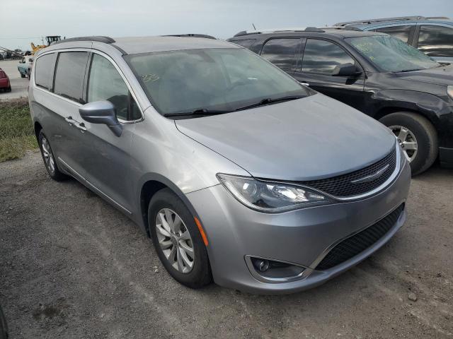 Photo 4 from auction – 2017 CHRYSLER PACIFICA T with VIN 2C4RC1BG1HR836030