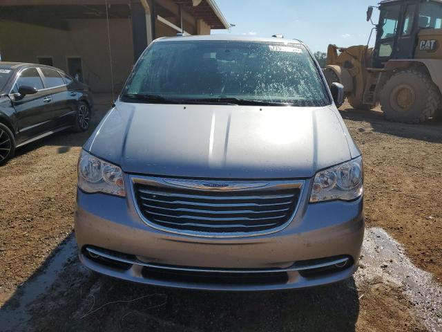 Photo 5 from auction – 2016 CHRYSLER TOWN & COU with VIN 2C4RC1BG1GR121814