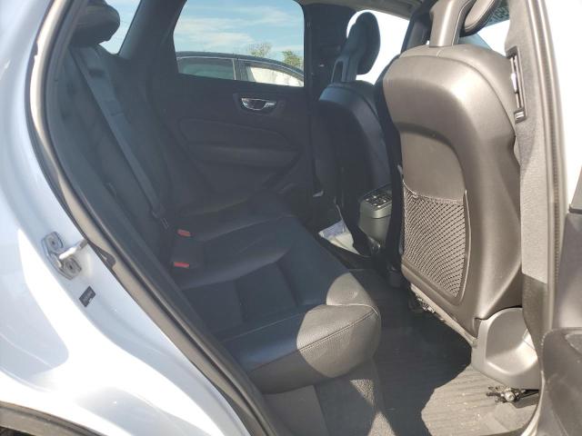 Photo 11 from auction – 2018 VOLVO XC60 T6 with VIN LYVA22RL0JB087488