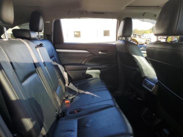 Photo 11 from auction – 2016 TOYOTA HIGHLANDER with VIN 5TDJKRFH2GS352858