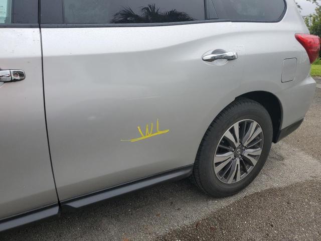 Photo 13 from auction – 2017 NISSAN PATHFINDER with VIN 5N1DR2MNXHC613502