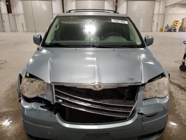 Photo 5 from auction – 2010 CHRYSLER TOWN & COU with VIN 2A4RR5D1XAR478859
