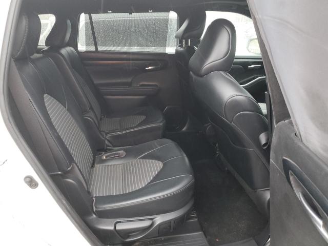 Photo 11 from auction – 2022 TOYOTA HIGHLANDER with VIN 5TDLZRAH9NS134196