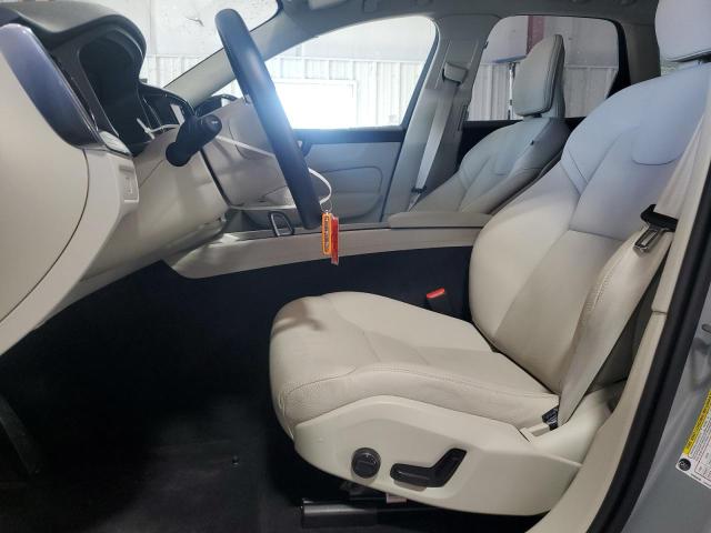 Photo 7 from auction – 2025 VOLVO XC60 PLUS with VIN YV4M12RC3S1215115