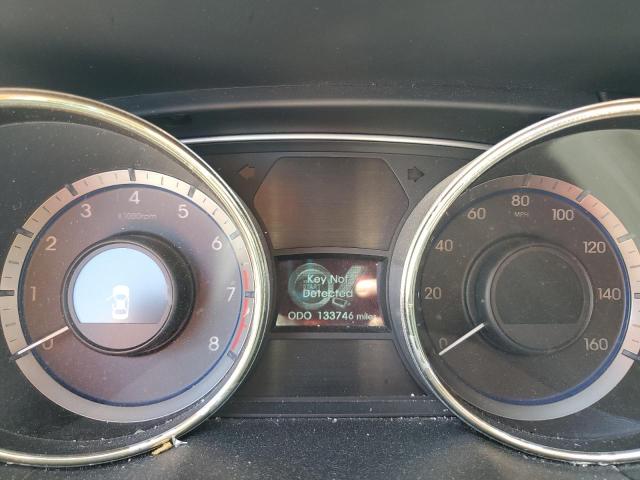 Photo 9 from auction – 2011 HYUNDAI SONATA with VIN 5NPEC4AC6BH302914