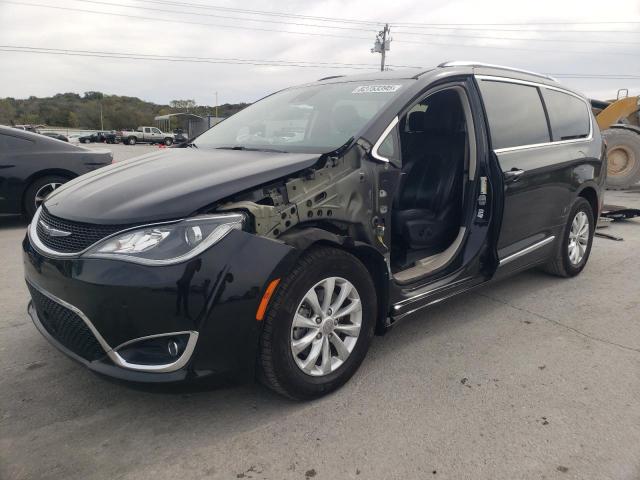 CHRYSLER PACIFICA T 2018 with VIN 2C4RC1EG4JR252304 - Photo from auction