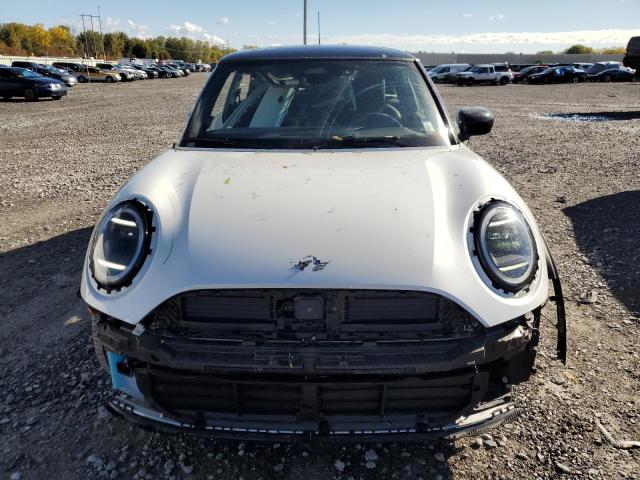 Photo 5 from auction – 2025 MINI COOPER S with VIN WMW23GD06S2W15174