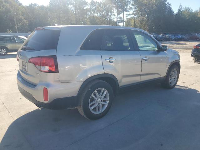 Photo 3 from auction – 2015 KIA SORENTO LX with VIN 5XYKT3A69FG661839