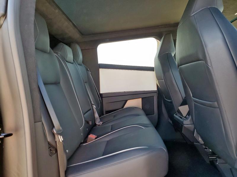 Photo 10 from auction – 2024 TESLA CYBERTRUCK with VIN 7G2CEHEE3RA019801