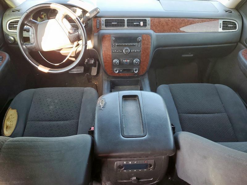 Photo 8 from auction – 2008 CHEVROLET SUBURBAN C with VIN 3GNFC16048G308687