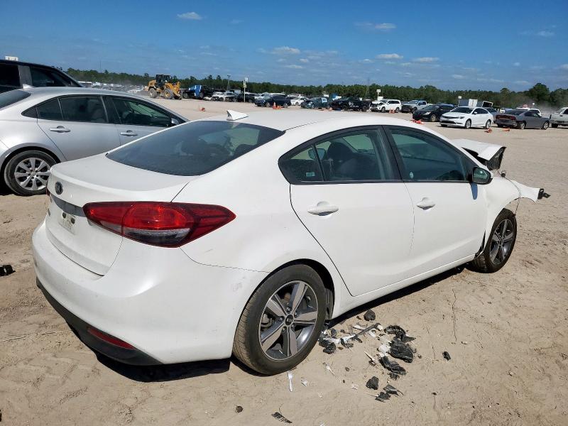 Photo 3 from auction – 2018 KIA FORTE LX with VIN 3KPFL4A73JE245596