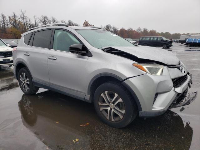 Photo 4 from auction – 2016 TOYOTA RAV4 LE with VIN 2T3BFREV1GW523078