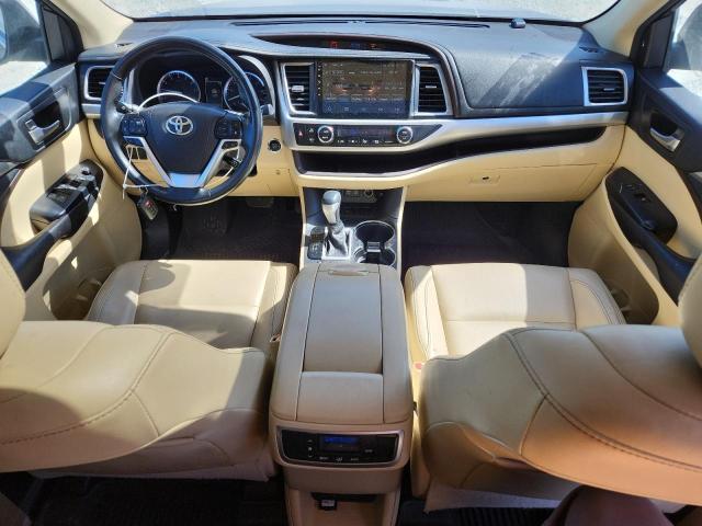 Photo 8 from auction – 2017 TOYOTA HIGHLANDER with VIN 5TDKZRFH7HS196916