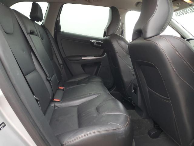 Photo 11 from auction – 2017 VOLVO XC60 T6 DYNAMIC with VIN YV449MRR1H2222835