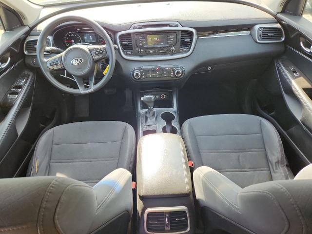 Photo 8 from auction – 2016 KIA SORENTO LX with VIN 5XYPG4A33GG020127