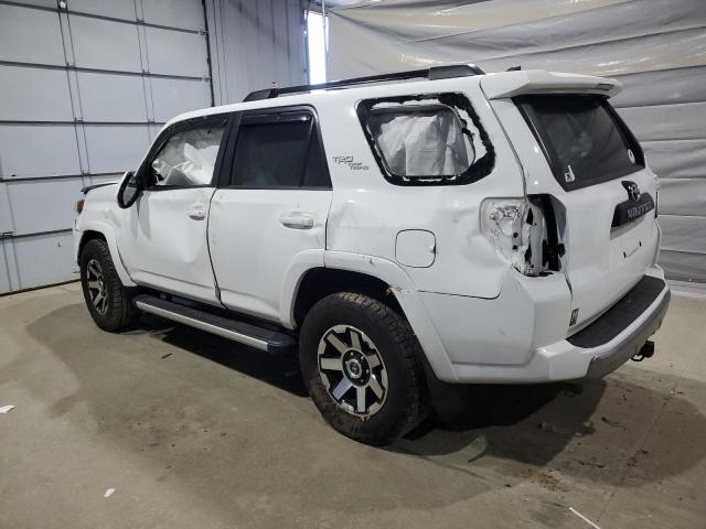 Photo 2 from auction – 2021 TOYOTA 4RUNNER SR with VIN JTERU5JR7M5939351