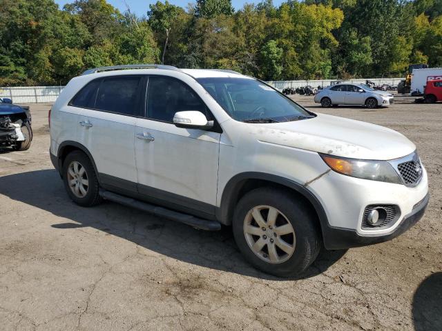 Photo 4 from auction – 2013 KIA SORENTO LX with VIN 5XYKT3A64DG384515