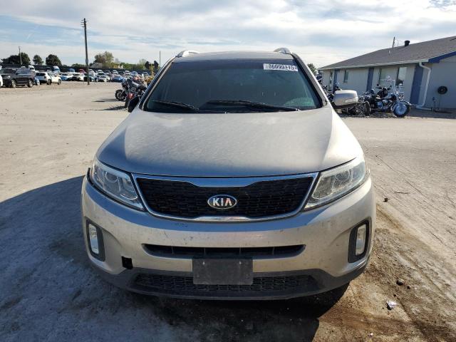 Photo 5 from auction – 2015 KIA SORENTO LX with VIN 5XYKT3A64FG645175