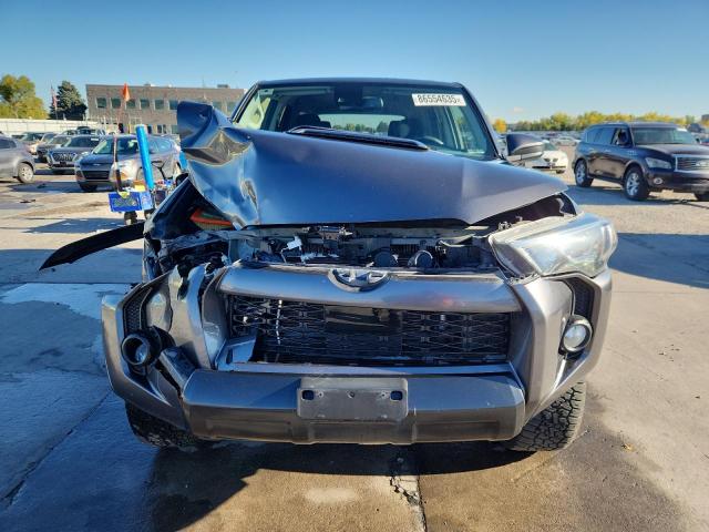 Photo 5 from auction – 2020 TOYOTA 4RUNNER with VIN JTEBU5JR4L5794950