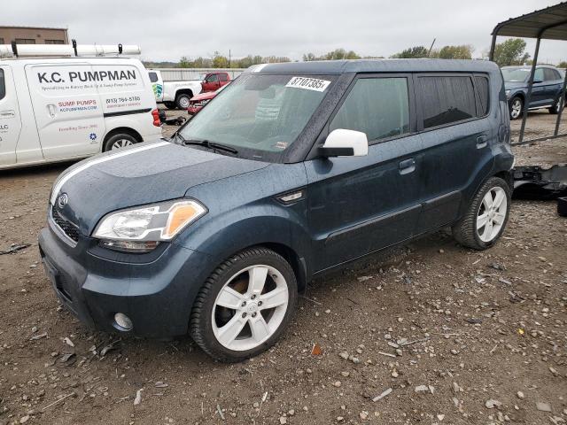 KIA SOUL + 2010 with VIN KNDJT2A24A7071380 - Photo from auction