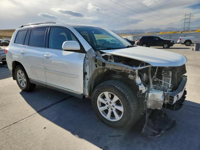 Photo 4 from auction – 2013 TOYOTA HIGHLANDER with VIN 5TDBK3EH5DS244720