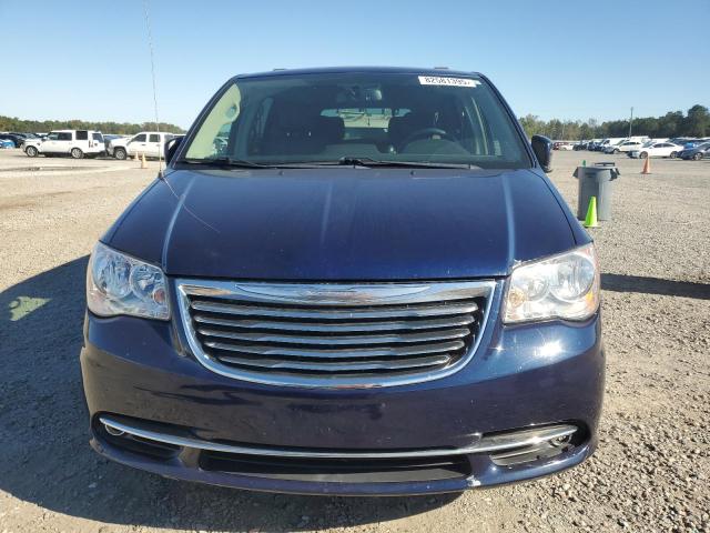 Photo 5 from auction – 2016 CHRYSLER TOWN & COU with VIN 2C4RC1BG2GR135415