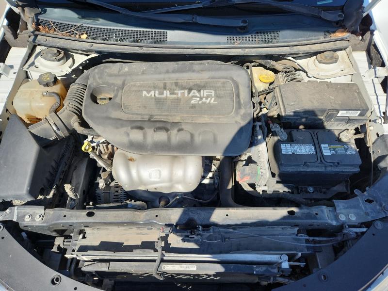 Photo 11 from auction – 2015 CHRYSLER 200 C with VIN 1C3CCCCB9FN544158