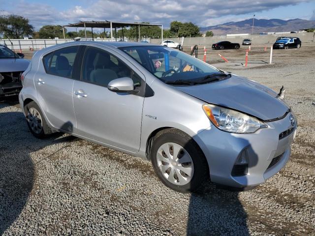 Photo 4 from auction – 2014 TOYOTA PRIUS C with VIN JTDKDTB39E1063816