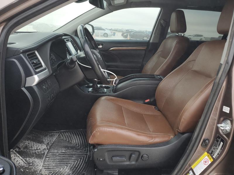 Photo 7 from auction – 2017 TOYOTA HIGHLANDER with VIN 5TDYZRFH1HS199966