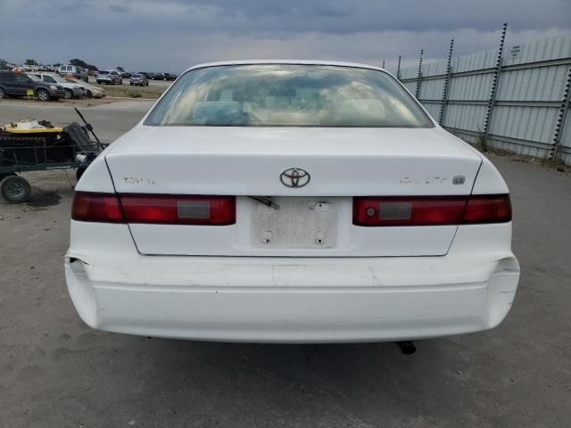 Photo 6 from auction – 1997 TOYOTA CAMRY LE with VIN JT2BG22K4V0096777