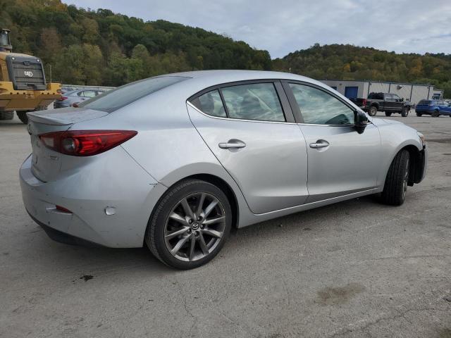 Photo 3 from auction – 2018 MAZDA 3 TOURING with VIN 3MZBN1V34JM207263