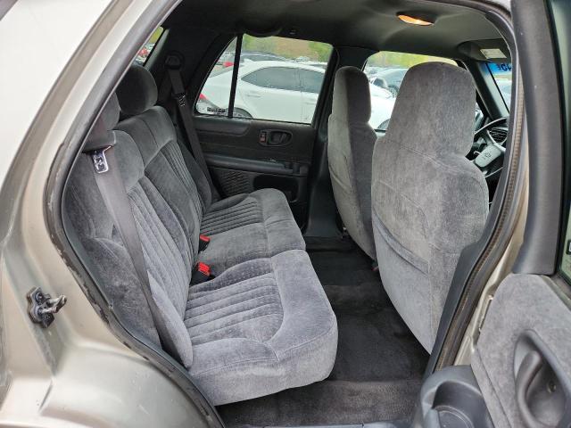 Photo 11 from auction – 2001 CHEVROLET BLAZER with VIN 1GNDT13W812212561