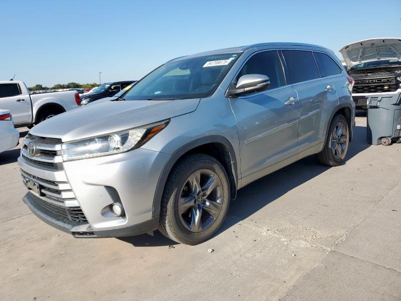 TOYOTA HIGHLANDER 2017 with VIN 5TDDZRFH3HS358565 - Photo from auction