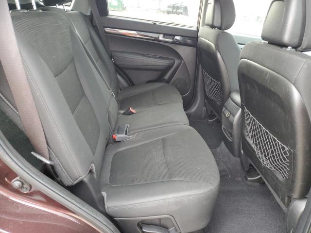 Photo 11 from auction – 2015 KIA SORENTO LX with VIN 5XYKTCA62FG571304