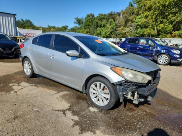 Photo 4 from auction – 2014 KIA FORTE LX with VIN KNAFX4A68E5215827