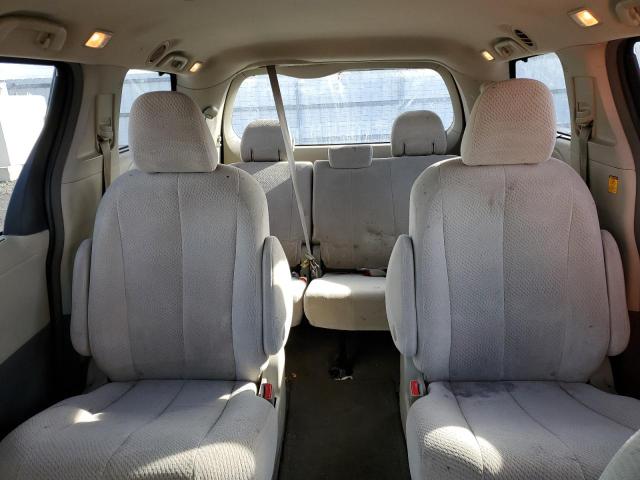 Photo 10 from auction – 2013 TOYOTA SIENNA LE with VIN 5TDJK3DC8DS053519