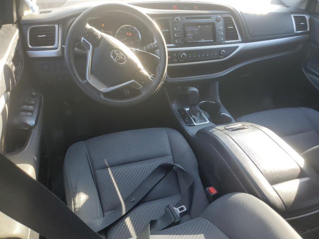 Photo 8 from auction – 2018 TOYOTA HIGHLANDER with VIN 5TDZARFH3JS040562