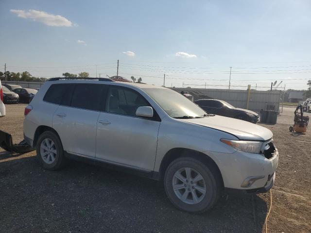 Photo 4 from auction – 2013 TOYOTA HIGHLANDER with VIN 5TDBK3EH3DS221730