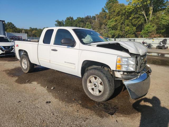 Photo 4 from auction – 2013 CHEVROLET SILVERADO with VIN 1GCRKSE75DZ338580