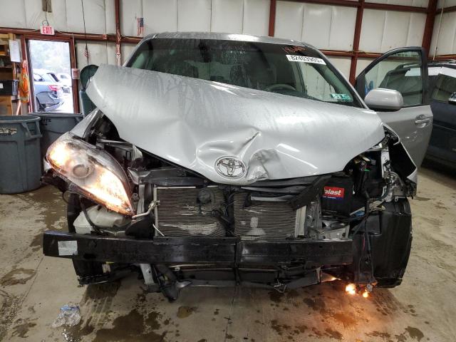 Photo 5 from auction – 2012 TOYOTA SIENNA LE with VIN 5TDKK3DC7CS184881