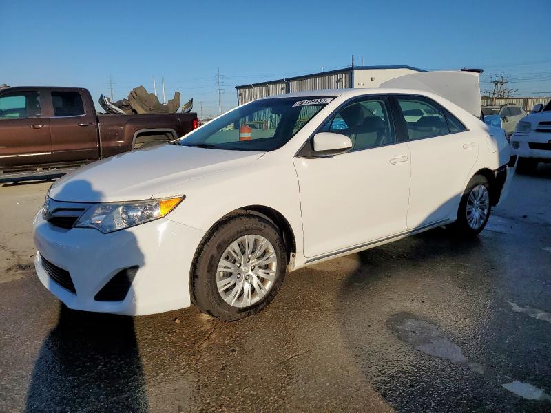 TOYOTA CAMRY BASE 2012 مع رقم تعريف المركبة 4T1BF1FK4CU176757 - صورة من المزاد