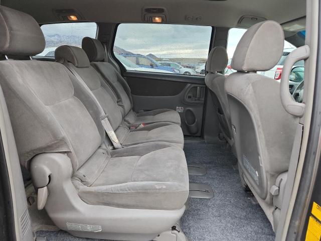 Photo 11 from auction – 2005 TOYOTA SIENNA CE with VIN 5TDZA23C65S356205