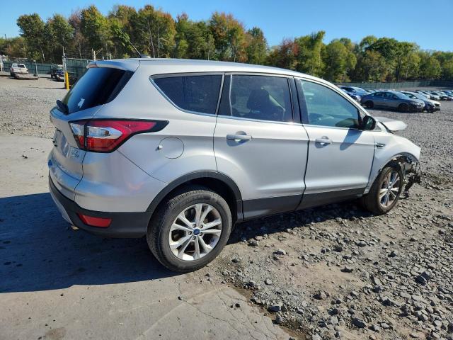 Photo 3 from auction – 2017 FORD ESCAPE SE with VIN 1FMCU9GD2HUD90663