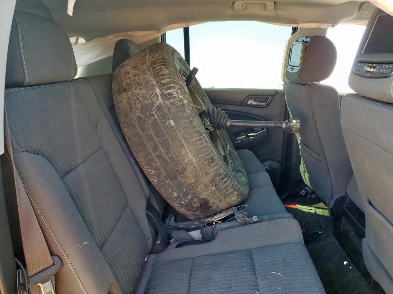 Photo 10 from auction – 2016 CHEVROLET SUBURBAN K with VIN 1GNSKGEC0GR458603
