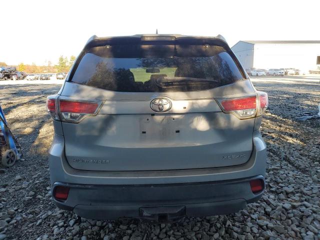 Photo 6 from auction – 2015 TOYOTA HIGHLANDER with VIN 5TDJKRFH6FS200435