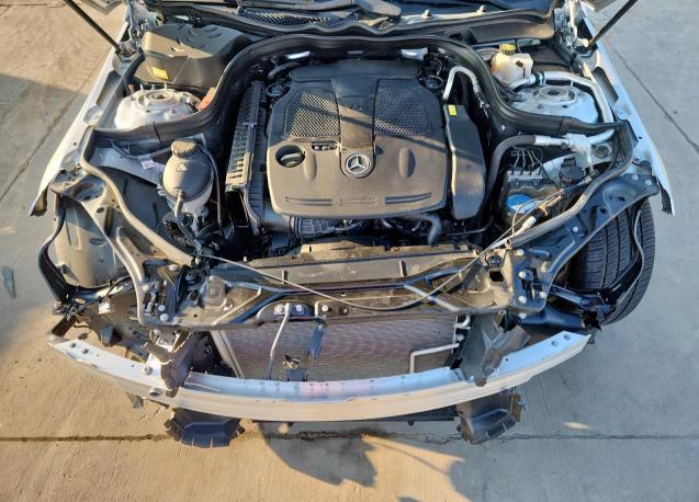 Photo 11 from auction – 2016 MERCEDES-BENZ E 350 with VIN WDDHF5KB2GB166599