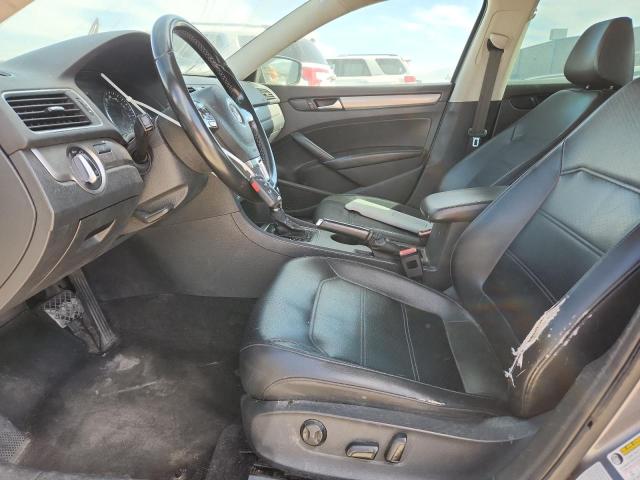 Photo 7 from auction – 2015 VOLKSWAGEN PASSAT S with VIN 1VWAT7A36FC098758